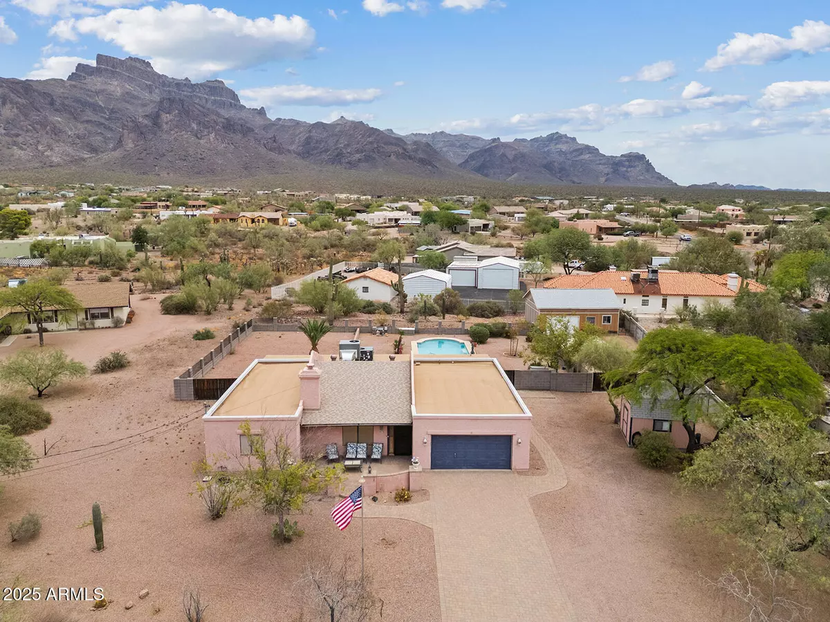 Apache Junction, AZ 85119,75 N VAL VISTA Road