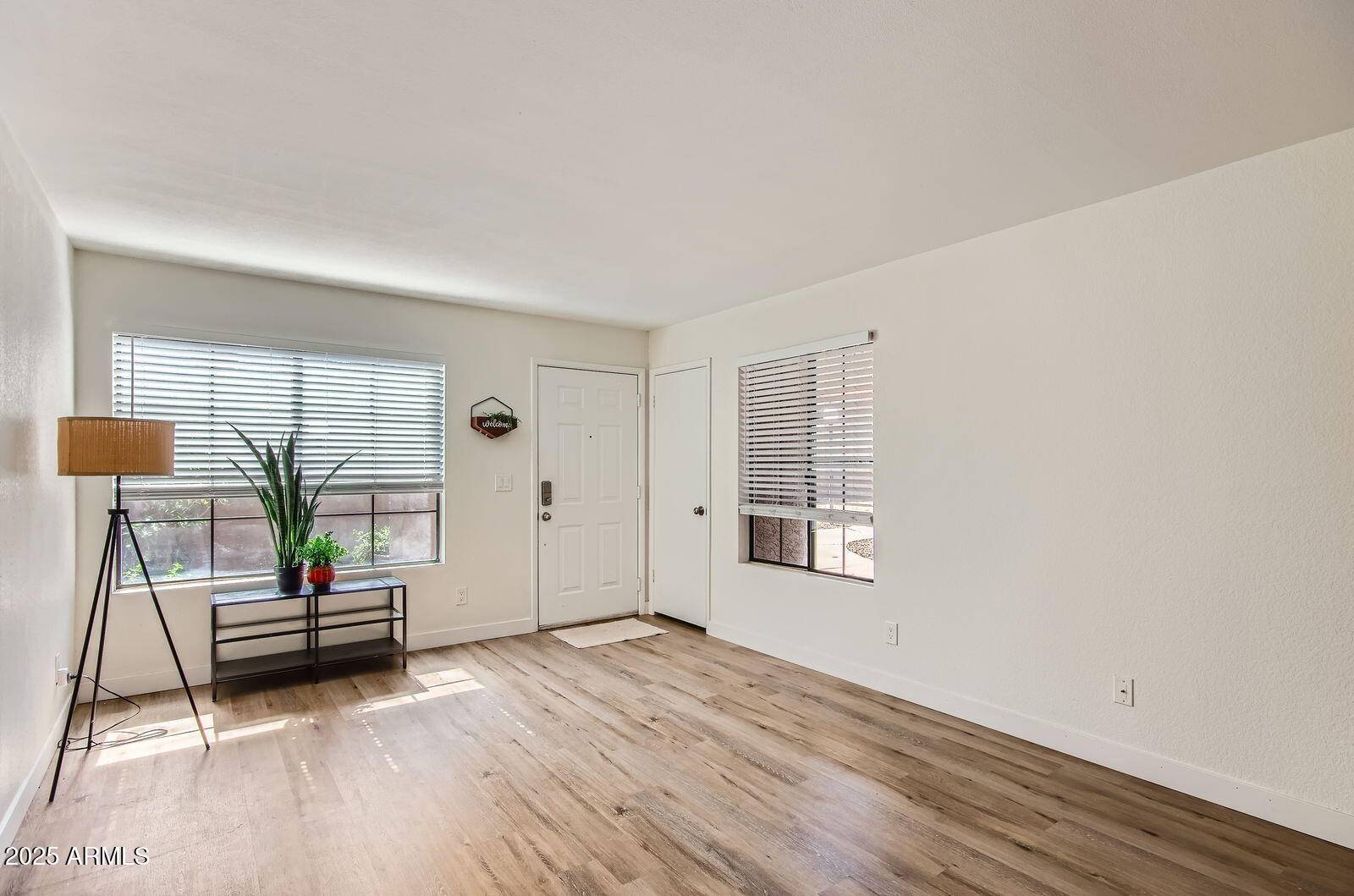 Tempe, AZ 85288,700 E MESQUITE Circle #J135
