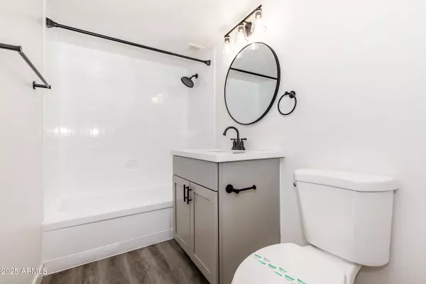 Tucson, AZ 85701,425 W Paseo Redondo 9J --