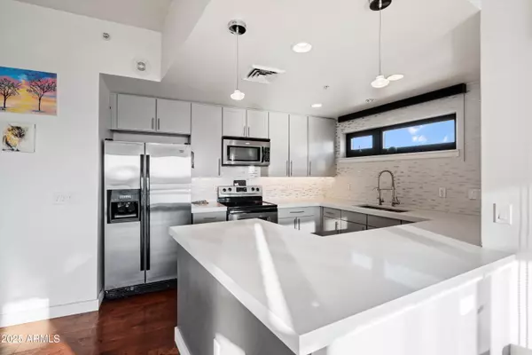 Phoenix, AZ 85004,310 S 4TH Street #601