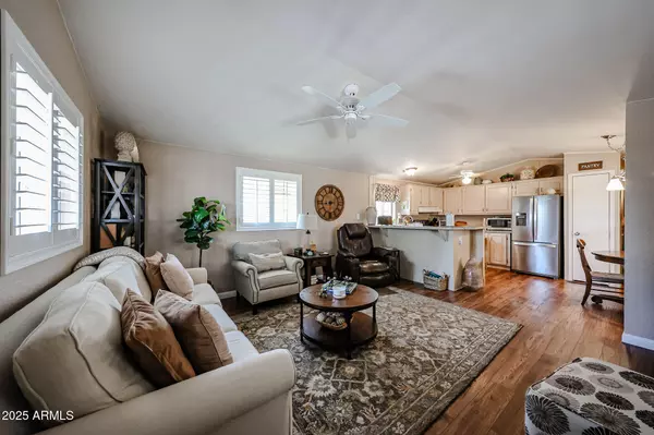 Phoenix, AZ 85050,3901 E PINNACLE PEAK Road #140
