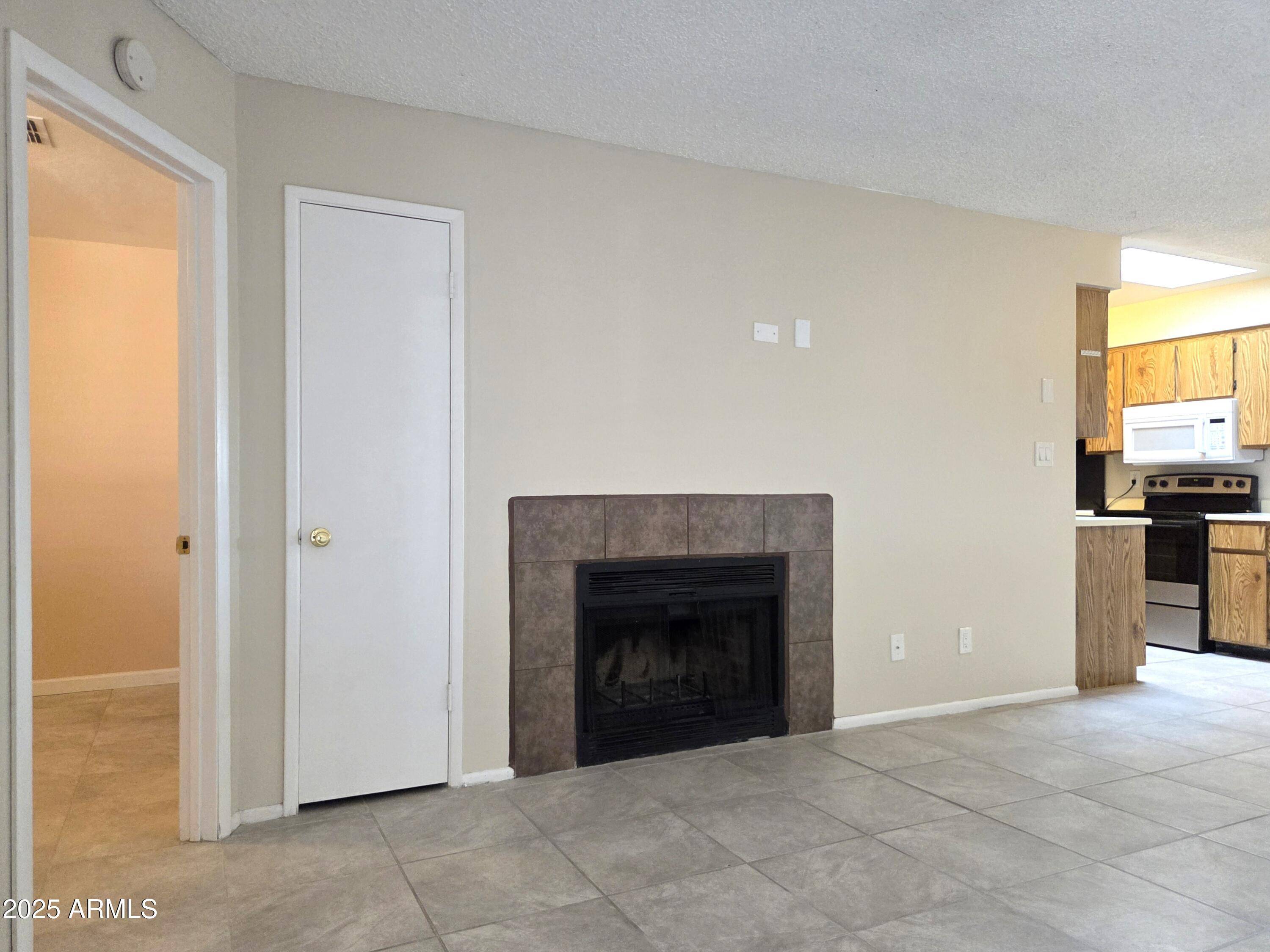 Phoenix, AZ 85027,316 W TONOPAH Drive #2