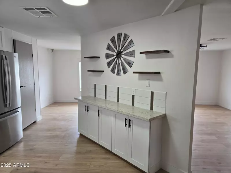 3104 E Broadway Road #207, Mesa, AZ 85204