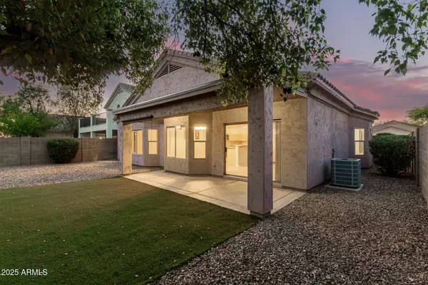 Gilbert, AZ 85296,689 E STOTTLER Drive