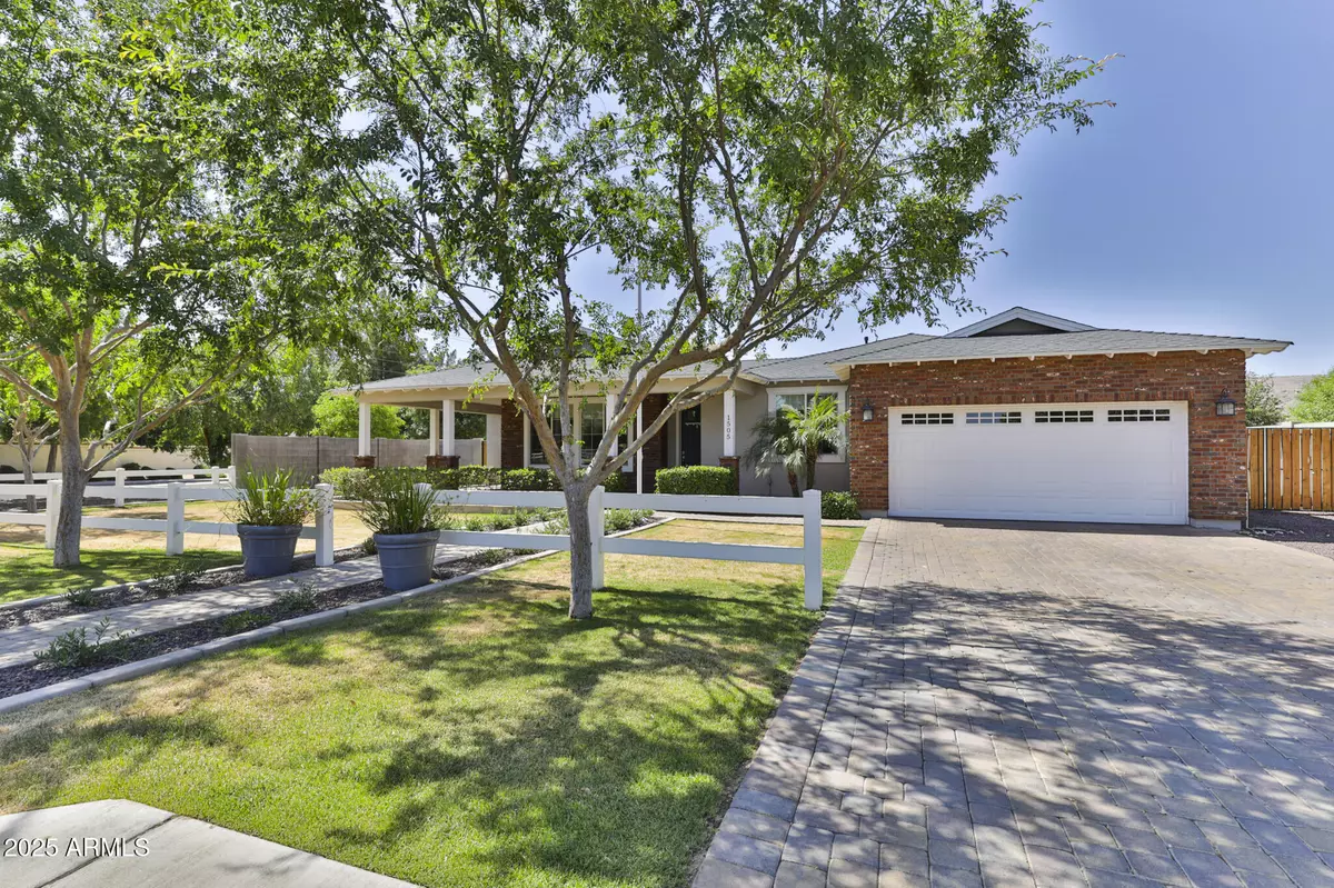 Phoenix, AZ 85021,1505 W ORANGEWOOD Avenue W