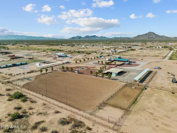 51528 N 460th Drive, Wickenburg, AZ 85390