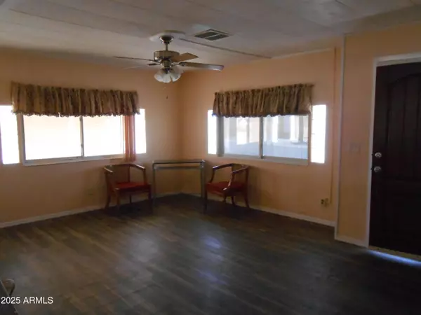 Phoenix, AZ 85032,16225 N CAVE CREEK Road ##100