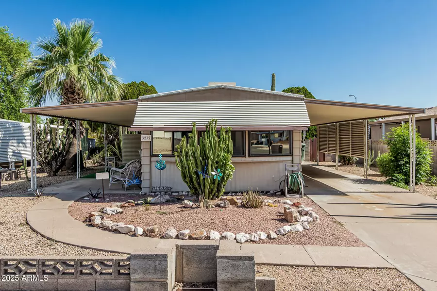 3239 E KINGS Avenue, Phoenix, AZ 85032