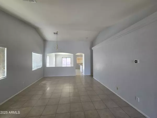 Phoenix, AZ 85041,3425 W Hidalgo Avenue