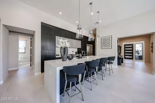 Scottsdale, AZ 85262,37200 N CAVE CREEK Road #1045