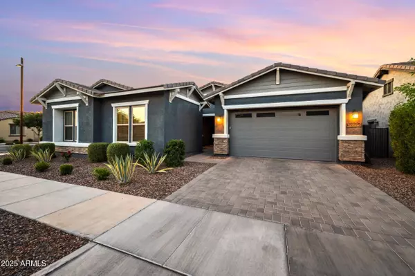 10322 E TOPAZ Avenue, Mesa, AZ 85212