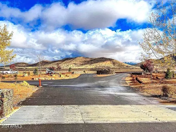 Prescott Valley, AZ 86315,10196 E Songbird Lot Way #18