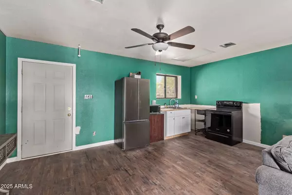 Phoenix, AZ 85086,38222 N 19TH Avenue