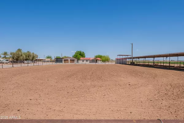 Coolidge, AZ 85128,429 N NAFZIGER Road