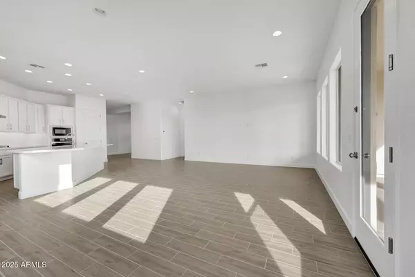 San Tan Valley, AZ 85140,36045 N Barrel Aged Drive