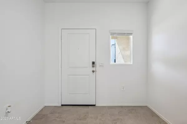 San Tan Valley, AZ 85143,5019 E UMBER Road