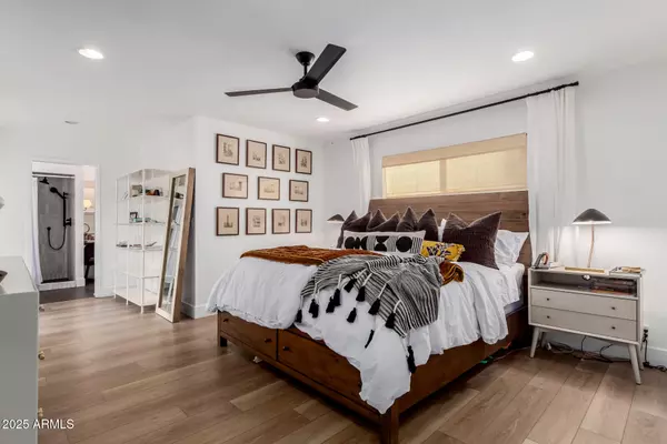 Phoenix, AZ 85018,4117 E COOLIDGE Street
