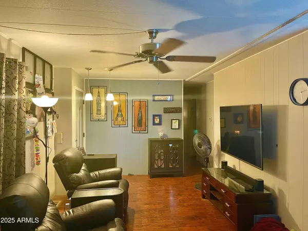 Phoenix, AZ 85021,2050 W DUNLAP Avenue #F294