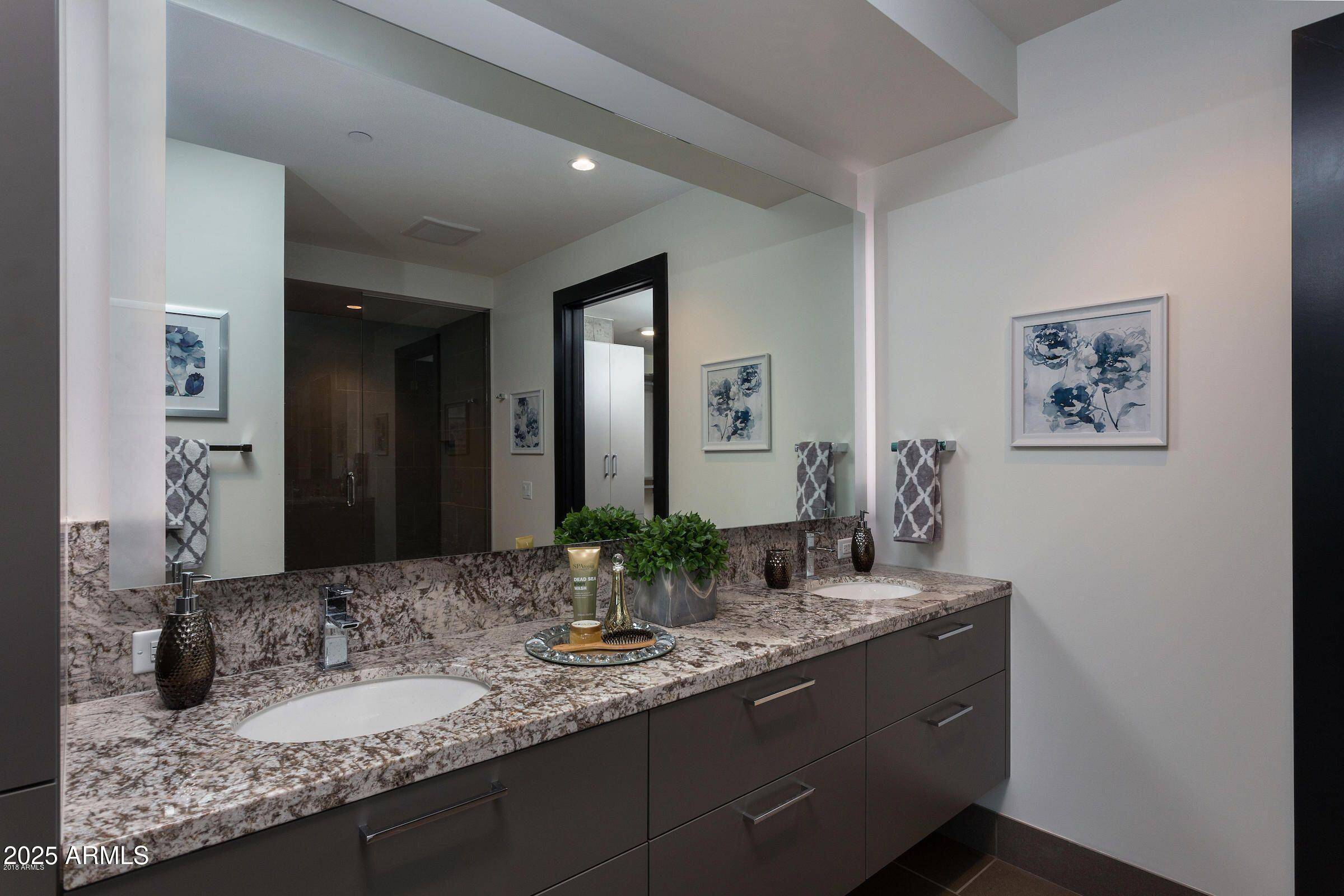 Scottsdale, AZ 85251,4422 N 75TH Street #7008