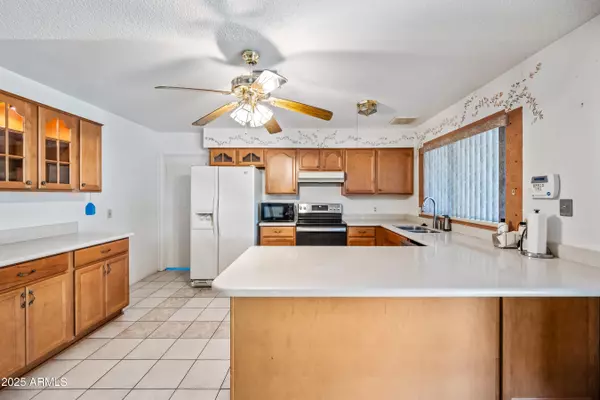 Glendale, AZ 85308,5803 W JOHN CABOT Road