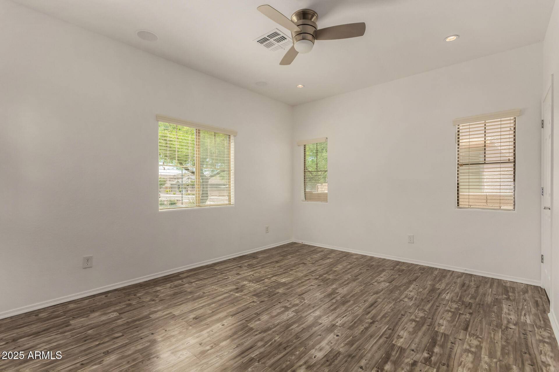 Peoria, AZ 85383,10370 W SANDS Drive #463