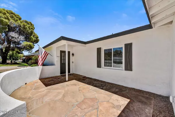 Phoenix, AZ 85018,4243 E AVALON Drive