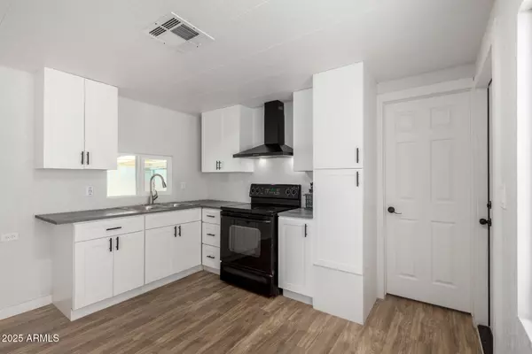 Phoenix, AZ 85021,2050 W DUNLAP Avenue #D42