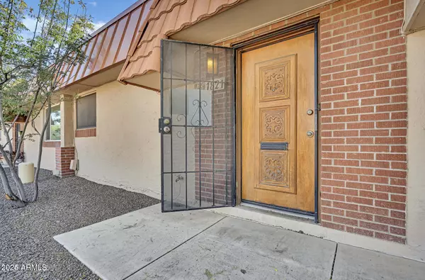Phoenix, AZ 85021,1821 W AUGUSTA Avenue