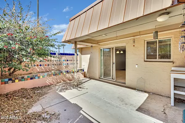 1821 W AUGUSTA Avenue, Phoenix, AZ 85021