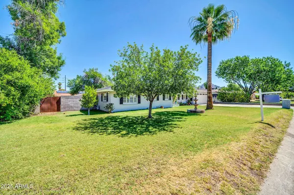 Phoenix, AZ 85014,1208 E TUCKEY Lane