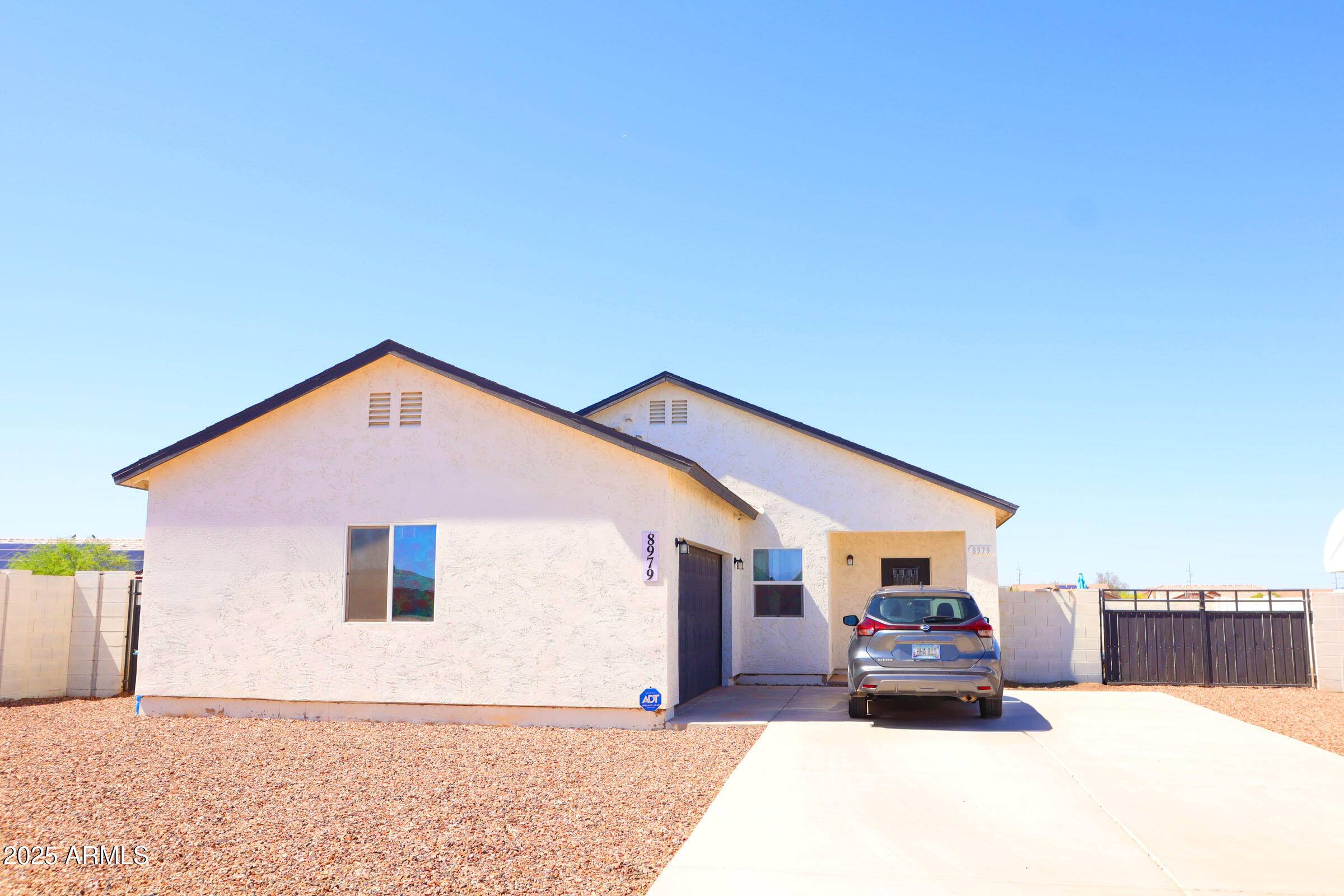 8979 W TORREON Drive, Arizona City, AZ 85123