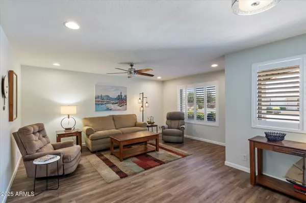 Mesa, AZ 85206,520 S GREENFIELD Road #7