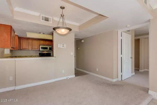 Phoenix, AZ 85053,3434 W DANBURY Drive #A103