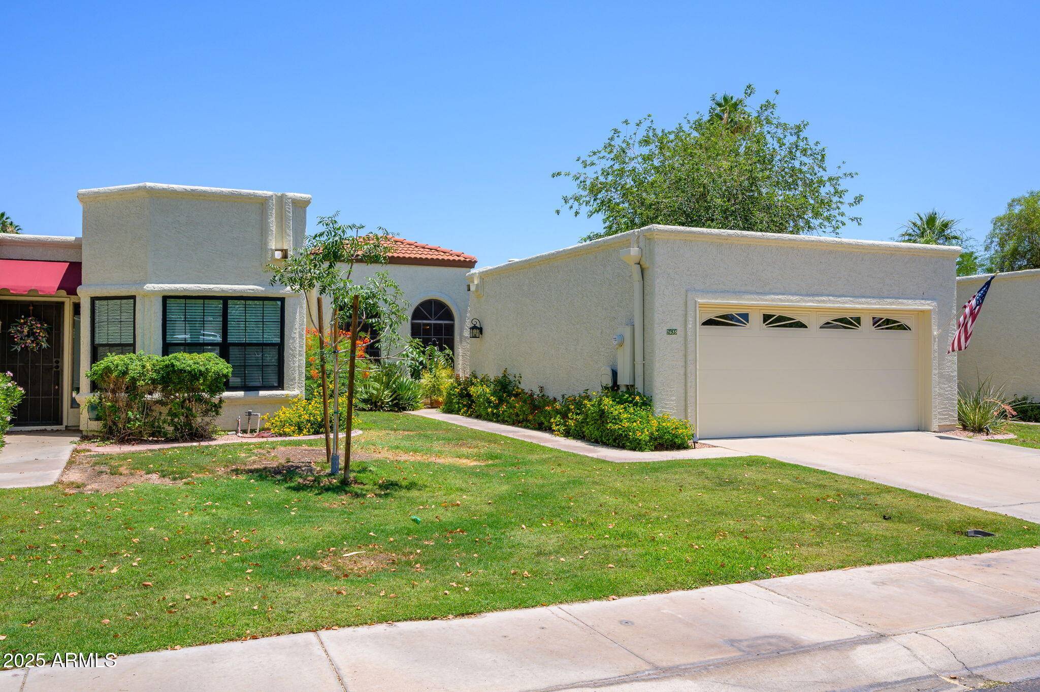7635 S TAYLOR Drive, Tempe, AZ 85284