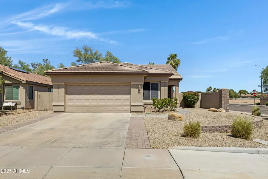1821 S NAVAJO Way, Chandler, AZ 85286