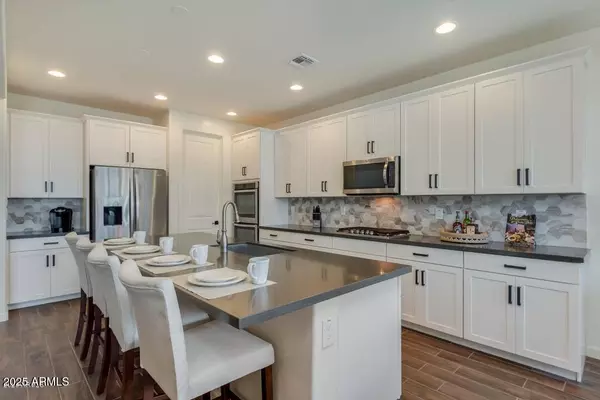 Chandler, AZ 85248,923 W Yellowstone Way