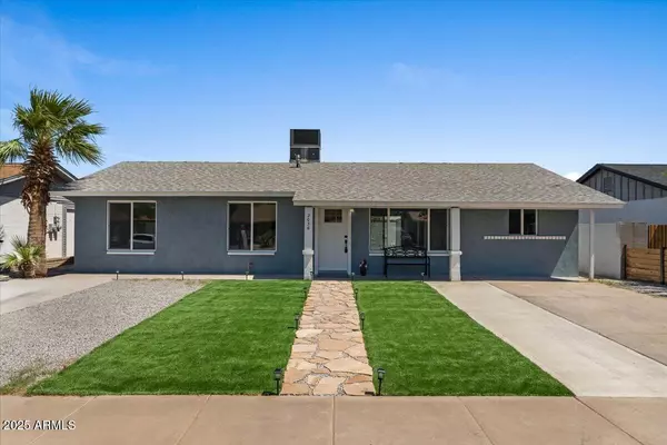 2036 W WINDROSE Drive, Phoenix, AZ 85029