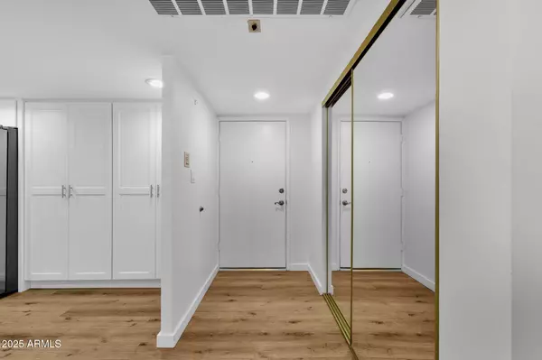 Scottsdale, AZ 85251,7920 E CAMELBACK Road #104