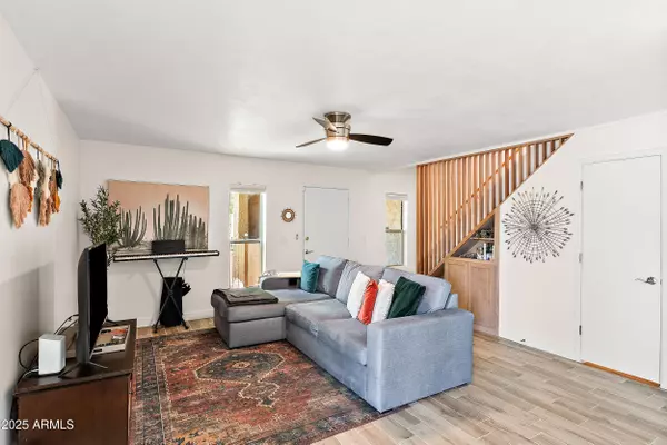 Phoenix, AZ 85020,841 E PEORIA Avenue #2