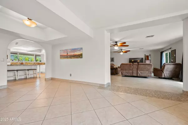 Phoenix, AZ 85086,1044 E IRVINE Road