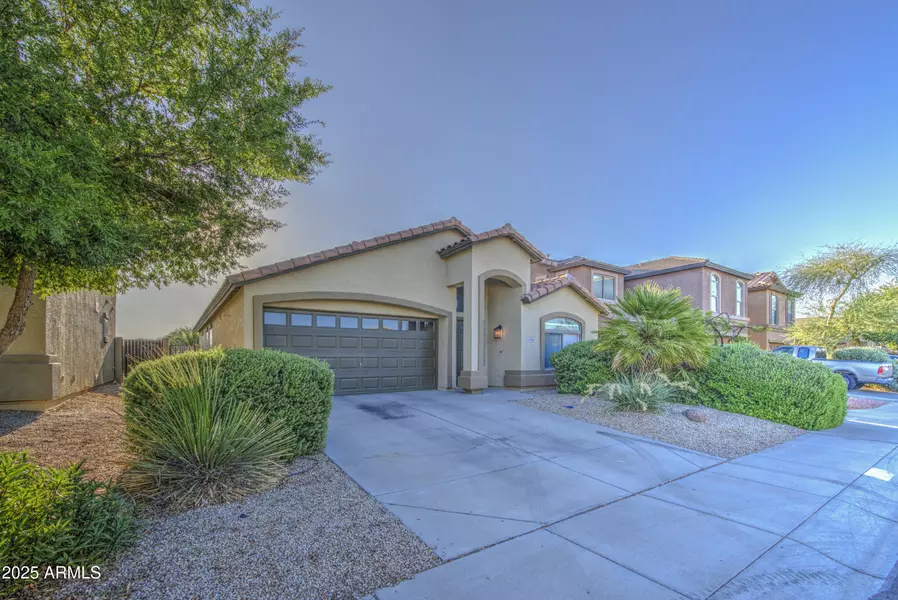 29384 N ROSEWOOD Drive, San Tan Valley, AZ 85143