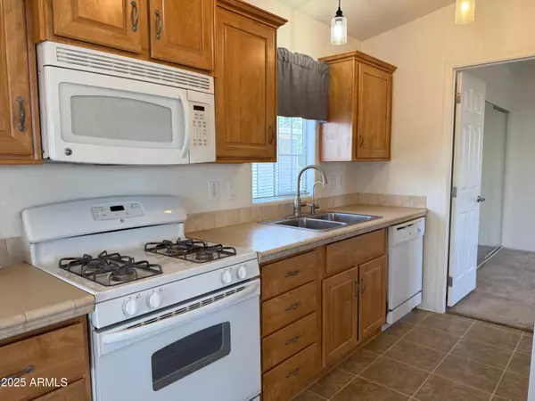 Phoenix, AZ 85022,17851 N 16TH Place