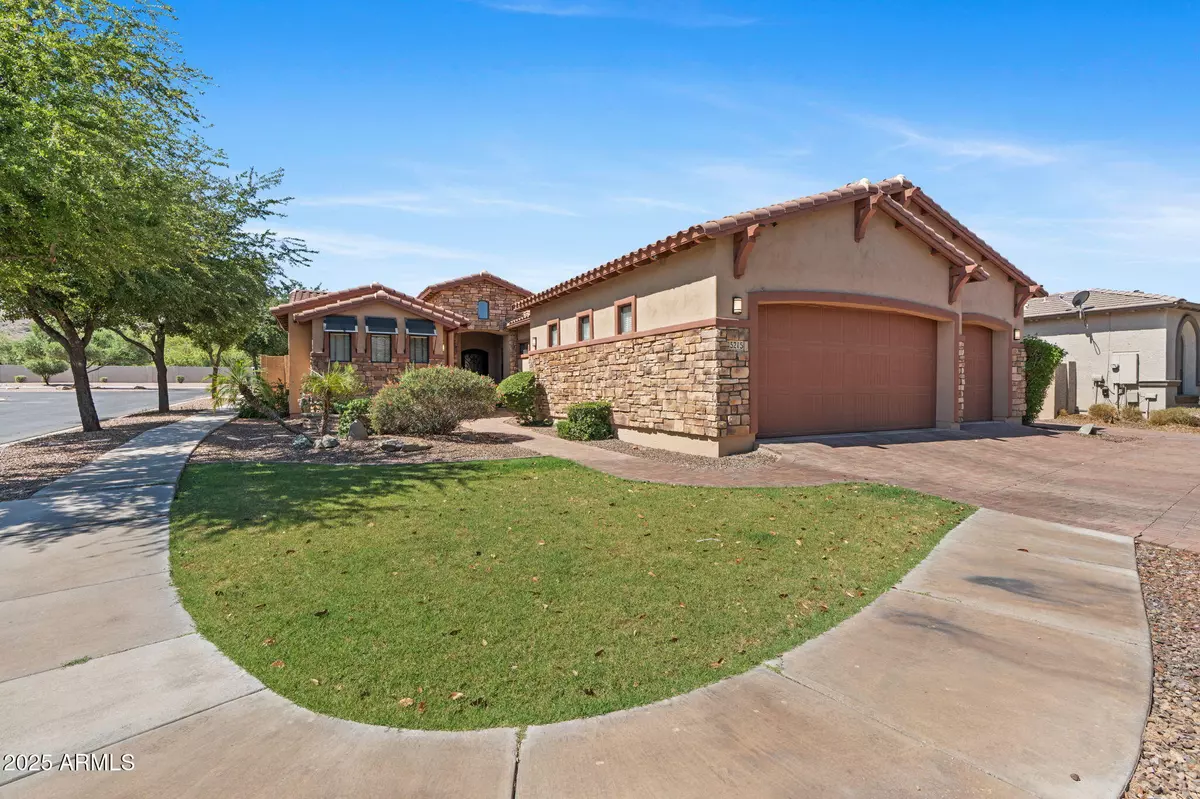 Phoenix, AZ 85042,3215 E CONSTANCE Way