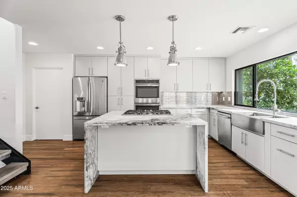 Phoenix, AZ 85018,4312 E ROMA Avenue