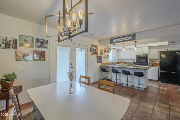 Phoenix, AZ 85016,2818 E CLARENDON Avenue