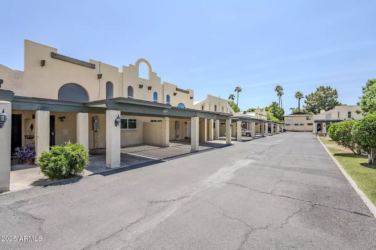 Phoenix, AZ 85016,2223 E Catalina Drive