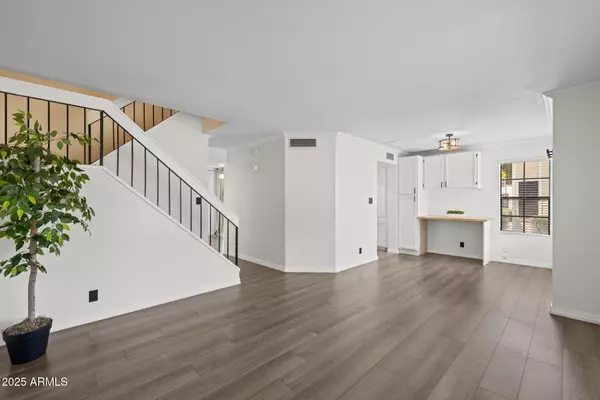 Mesa, AZ 85204,2455 E BROADWAY Road #122