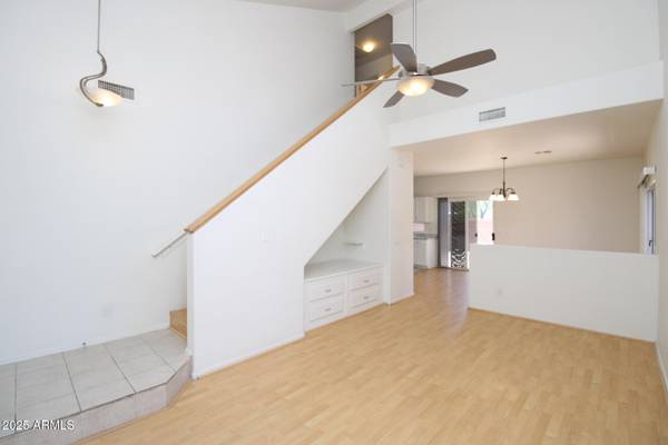 Phoenix, AZ 85022,17606 N 17TH Place #1096