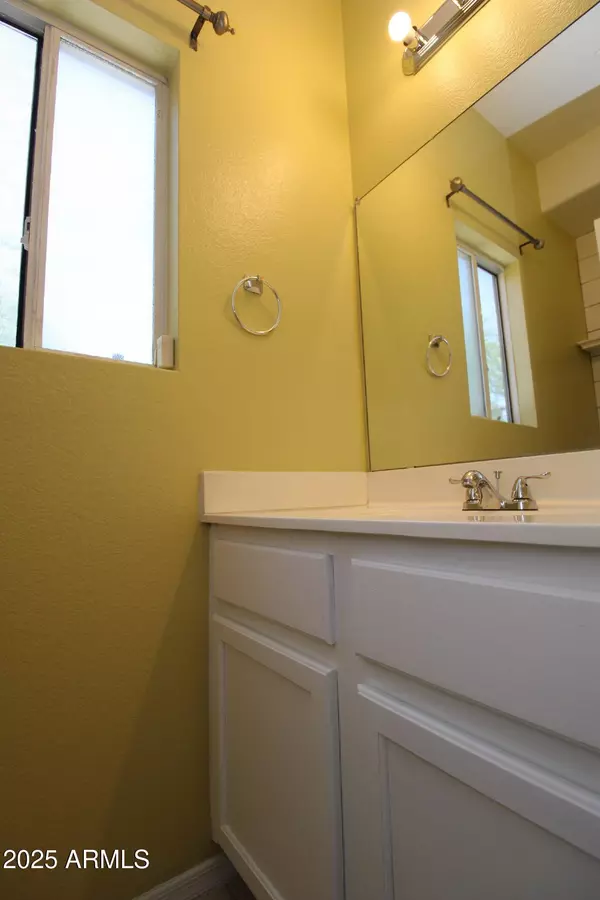 Phoenix, AZ 85022,17606 N 17TH Place #1096