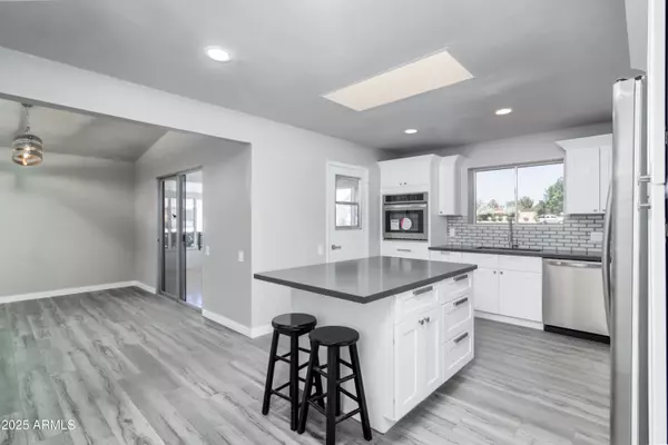 Mesa, AZ 85206,540 LEISURE WORLD --